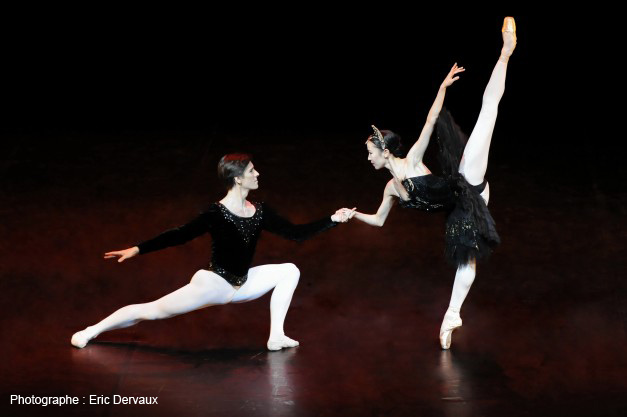 cornette paris alexandra cardinale CYGNE NOIR SAE EUN PARK ARTHUR RAVEAU GALA D ETOILES(c) NATHALIE STERNALSKI DSC0436